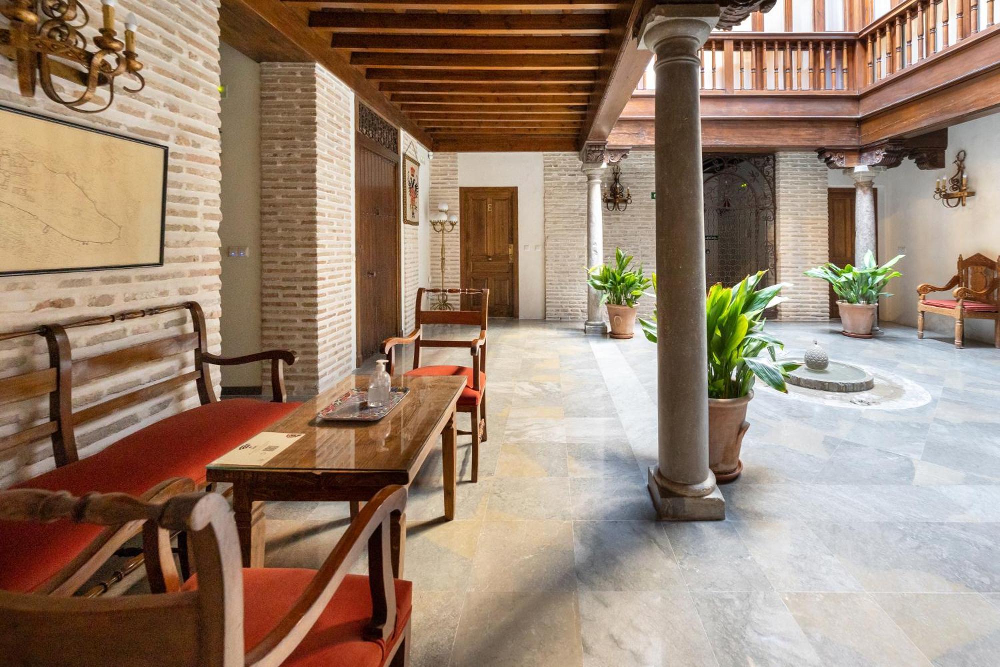 Apartamentos En Pleno Centro, Aljibe Rodrigo Del Campo 1C Granada Bagian luar foto