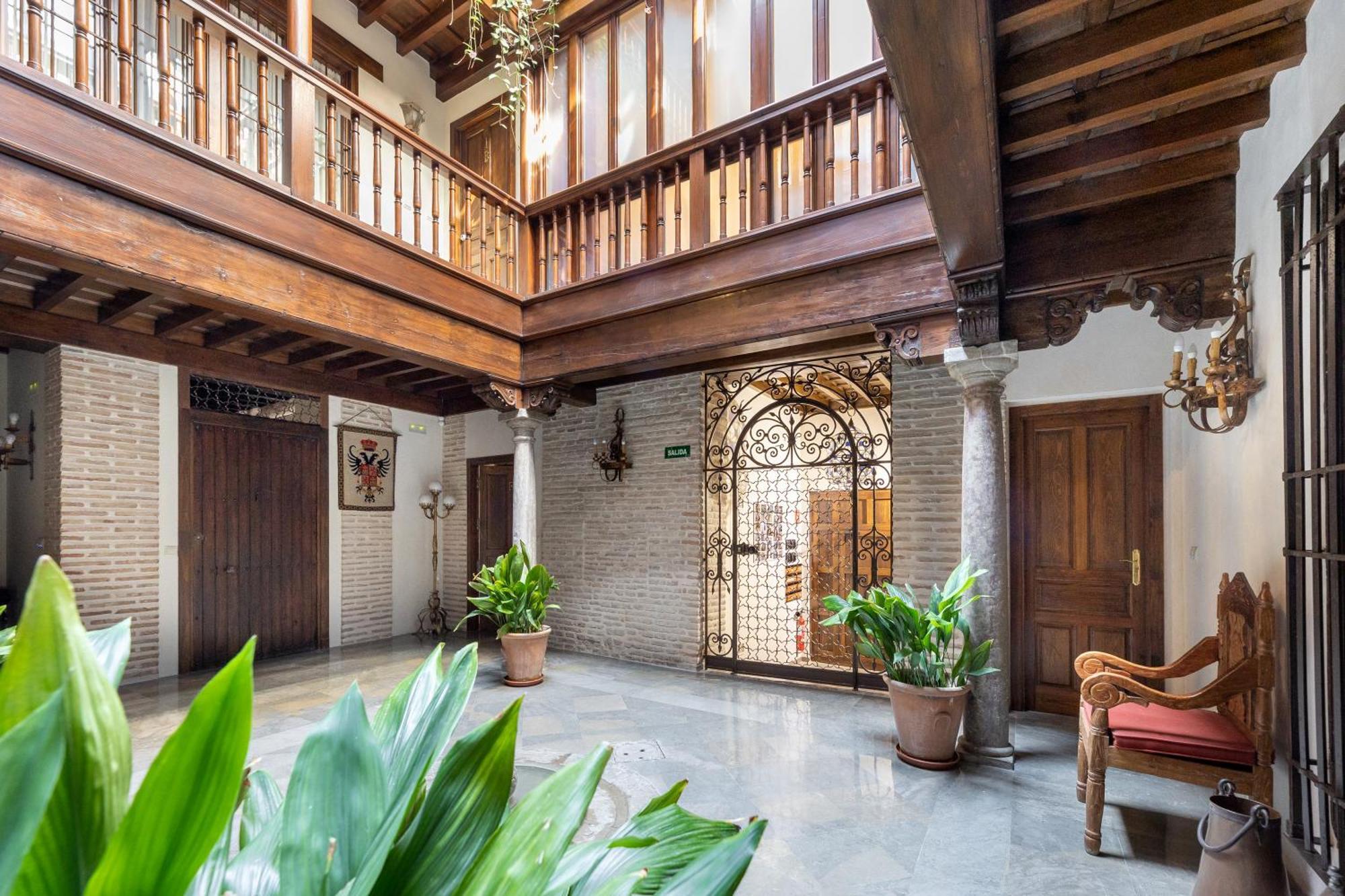 Apartamentos En Pleno Centro, Aljibe Rodrigo Del Campo 1C Granada Bagian luar foto