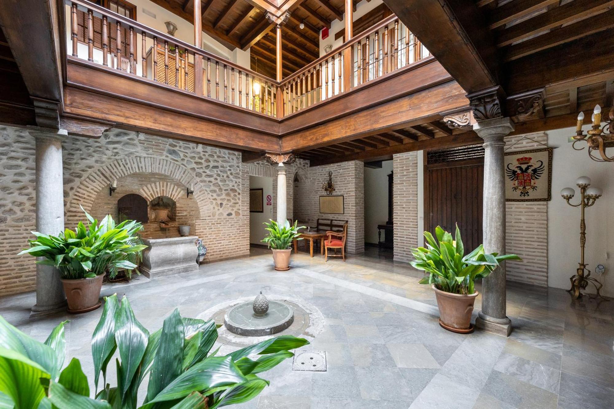 Apartamentos En Pleno Centro, Aljibe Rodrigo Del Campo 1C Granada Bagian luar foto