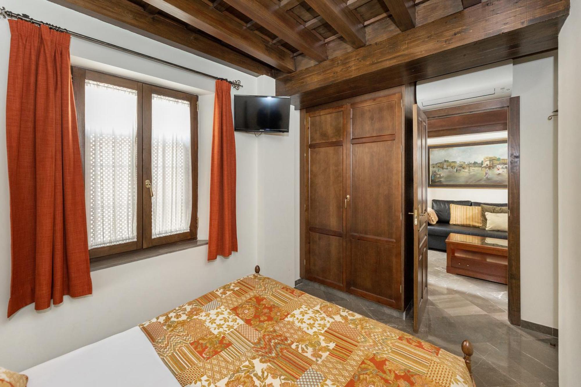 Apartamentos En Pleno Centro, Aljibe Rodrigo Del Campo 1C Granada Bagian luar foto